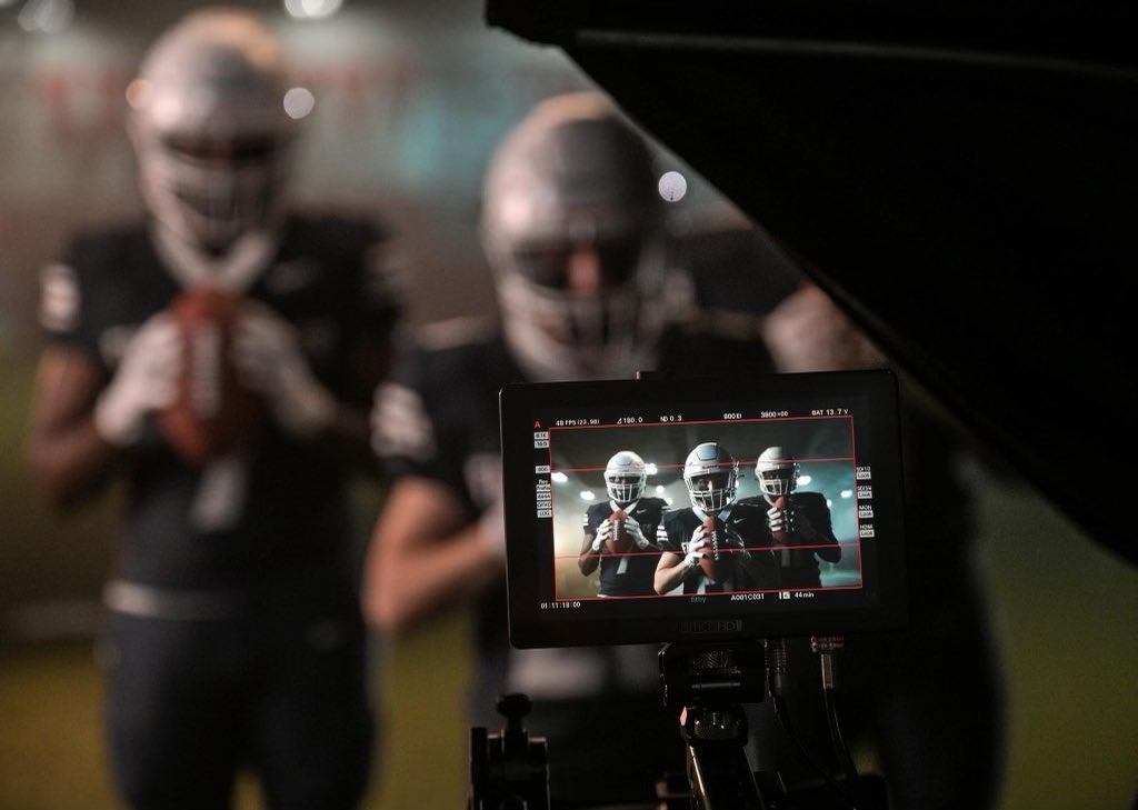 FillippSAU's tweet photo. St. Ambrose Football and Super Bowl Sunday! Sneak peak. 

Be sure to check out some of our guys in the new commercial for Genesis Health in Davenport! It will air in the second quarter before halftime. 

#SuperBowl  #BeeGreat https://t.co/VWQ6C1QX7x