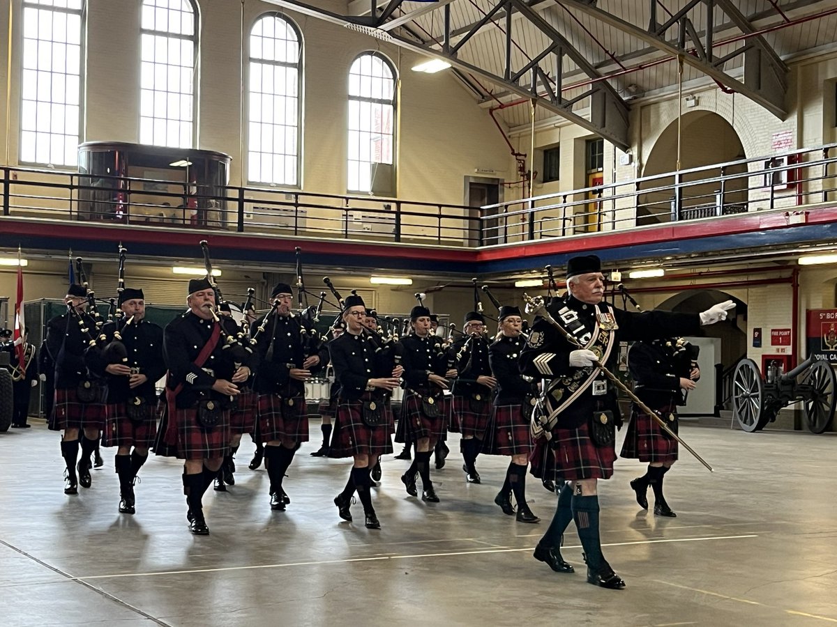 Sincere congratulations to <a href="/SaanichPD_RCsts/">Saanich PD Reserves</a> &amp; <a href="/cspoliceservice/">cspoliceservice</a> police reserves on your graduation! Your dedication and commitment to service and public safety is honourable and deeply appreciated. Many <a href="/SaanichPolice/">Saanich Police</a> attended to share the moment with you! 🙏#gratefulchief #yyj