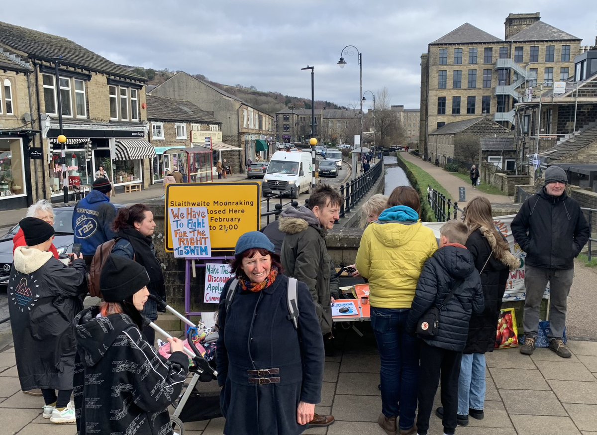 Juicington1's tweet photo. Fantastic turnout yesterday for the Colne Valley Save our Pool meeting.  A vital community hub under threat of permanent closure. #saveourpools #swim_england https://t.co/f2NTUcooKM