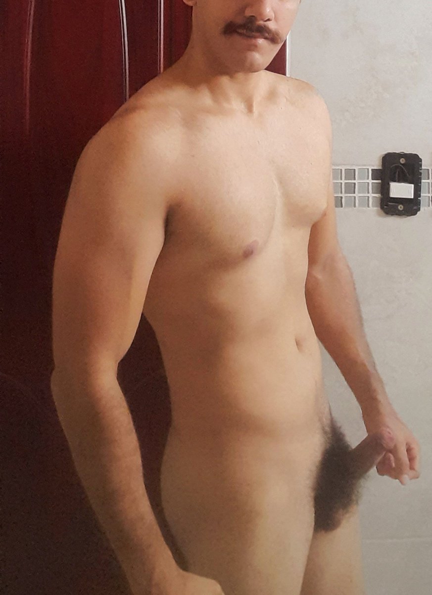 os_ucat's tweet photo. #hotmusclegay #hotmusclechest #hotselfiemen #hotmuscle #hotmustacheman #色っぽい男性 #エロイ #エロい写真 #今日のイケメン https://t.co/2JrtTsW99n