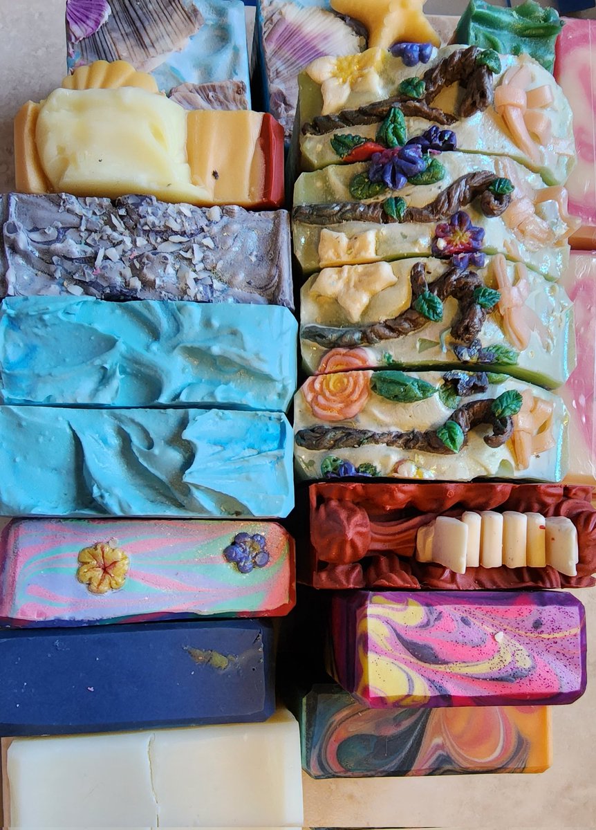 ShadowluxSoap's tweet photo. Look at this gorgeous lineup! https://t.co/o4K9FItlSa
