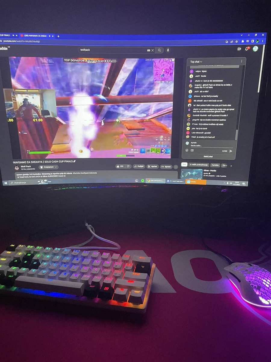 ajde @SneakyFox_FN ajdee