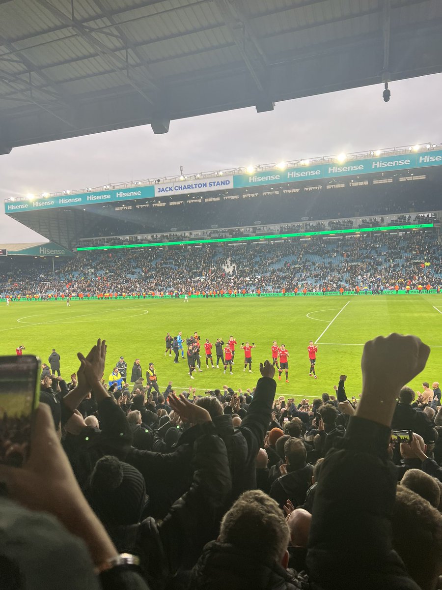 ahsan_mufc's tweet photo. Get in!!! Reds 🇾🇪 #MUFC https://t.co/4a2FeuyGAJ
