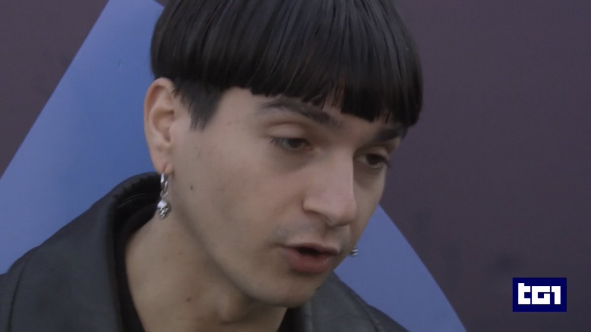 io che mi presento da mara vernier a domenica in con 1 ora di sonno raffreddato e facoltà di linguaggio pari a zero