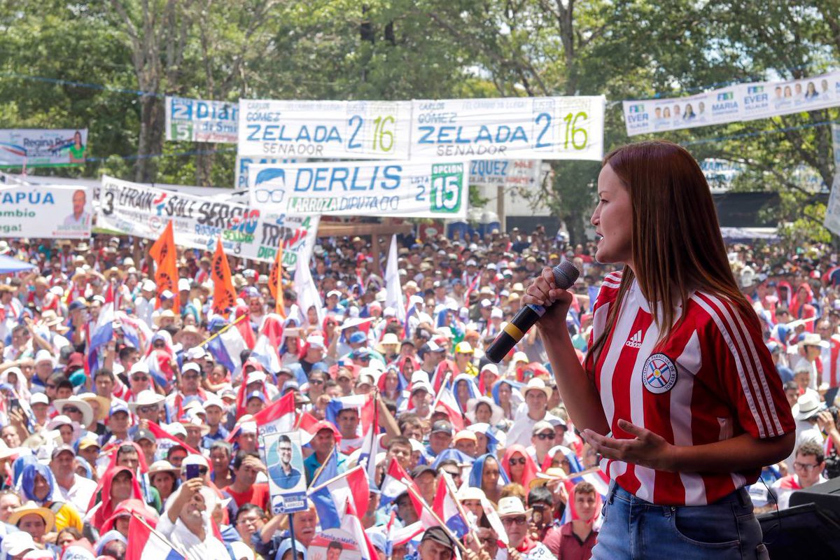 solenu's tweet photo. ¡El Paraguay se hizo presente!

"No estamos solos en este camino. Nos acompañan miles de paraguayos decentes y dispuestos a construir un país serio, próspero, de oportunidades, con justicia, amor, paz social y bienestar” 

#ElCambioYaLlega https://t.co/lr7dLvU81R