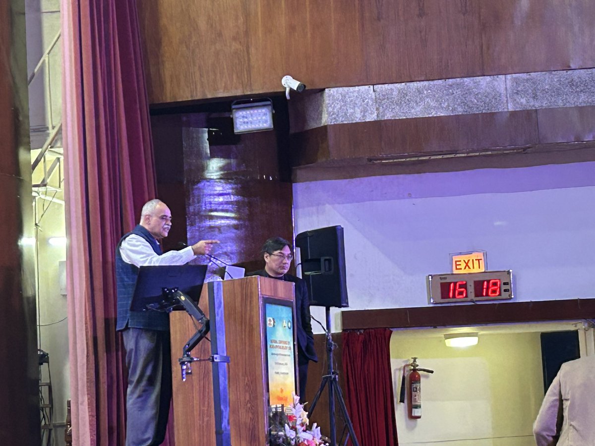 Debate on pros and cons of lumbar puncture in suspected IIH cases by teo giants in Neuroophthalmology #ProfVivekLal and #ProfAndrewLee

If you thought YES was the obvious answer, u are thorough mistaken