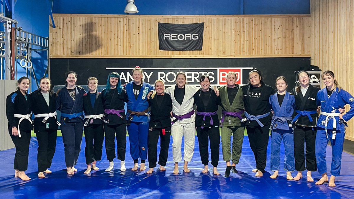 Couldn’t have wished for a better turn out for our first 2023 Ladies Open Mat - thx for coming everyone 🖤 on to the next one! <a href="/AndyRobertsBJJ/">Andy Roberts BJJ</a> 

#jiujitsu #selfdefence