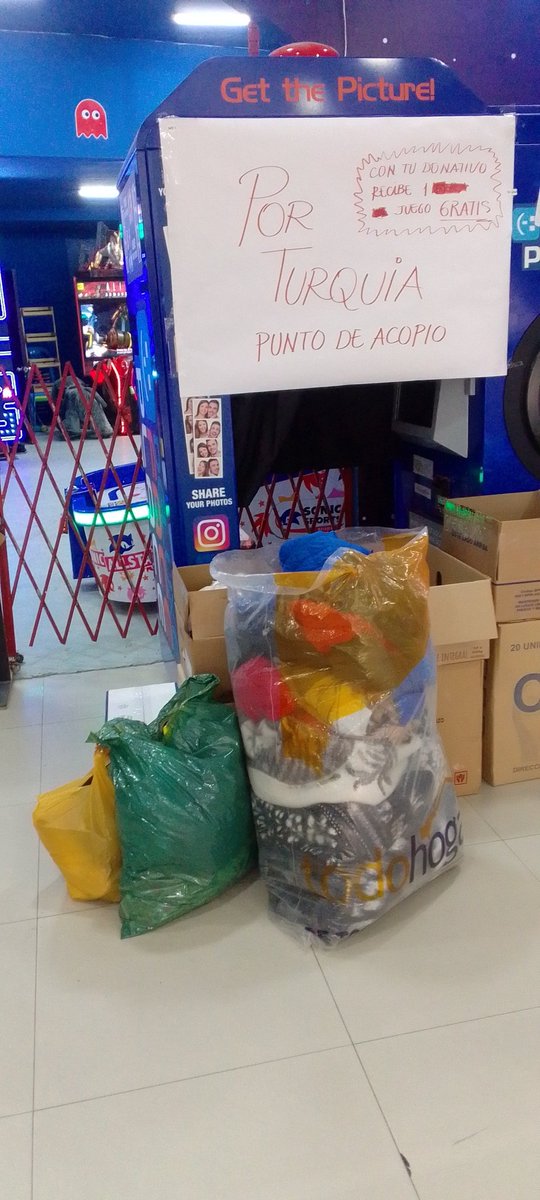 luismontano36's tweet photo. Siguen llegando las donaciones para los damnificados del terremoto en Siria y en Turquía 
Gracias Loja
@Maguburneo https://t.co/akBwa1nt1V