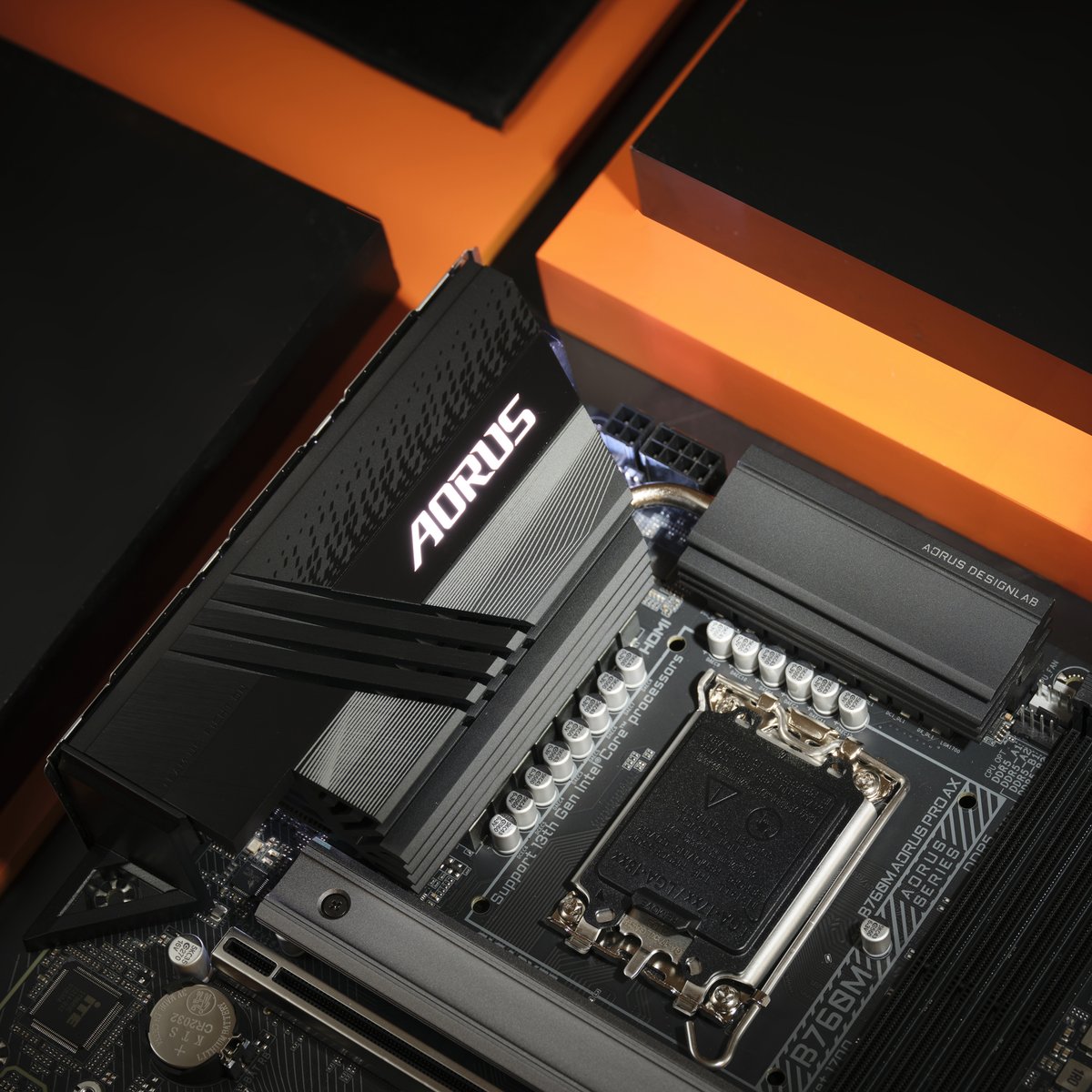 AorusOfficial's tweet image. B760M AORUS PRO AX! 😎

✅Support 13th and 12th Gen Series Processors
✅Advanced Twin 14+1+1 Phase Digital VRM Solution
✅M.2 Connectors with Quick Release &amp;amp; Screwless Design
✅Dual Channel DDR5

#B760 #TheSingularityOfPower #BuiltforPerformance #Intel #AORUS
