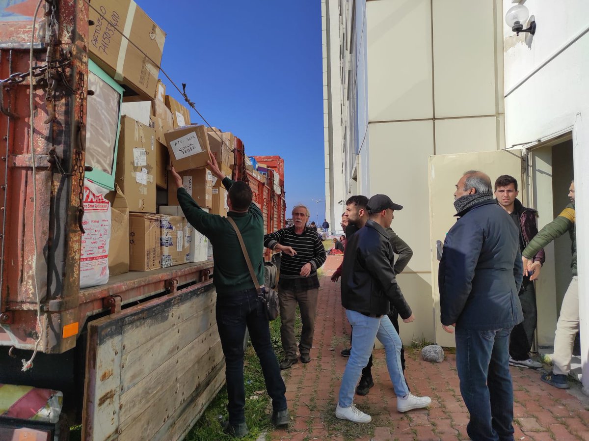 AydinKYGM's tweet photo. 📍Kuşadası Efe Ayşe Yurt Müdürlüğü 

Deprem bölgesinden gelen afetzedelerimizin yaralarını sarabilmek adına yurtlarımızda çalışmalar devam ediyor.
#GSBYurtları
#Birlikteİyileseceğiz #BirlikteGüçlüyüz https://t.co/v7jTIh6IRD