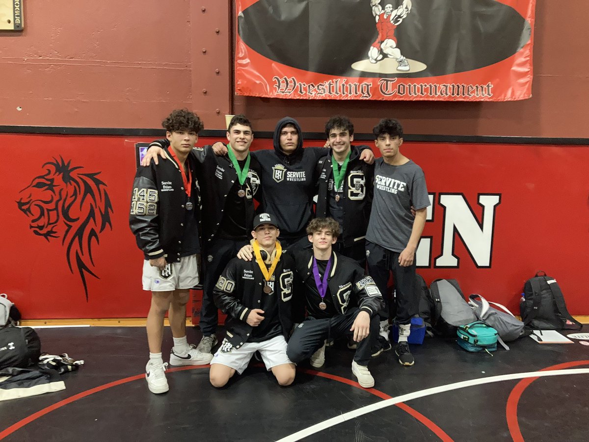 CIF Placers &amp; Masters Qualifiers! 

7 Fight’n Friars are moving on 👏

147- Josh Valdez, 2nd
HWT- Oskar Madrigal, 2nd 
122- David Martinez, 4th
154- Lucas Reza, 4th 
184- Tyler McCown, 4th 
134- Calen Reyna, 5th
128- Alex Newman, 6th 

#Credo #FightnFriars
