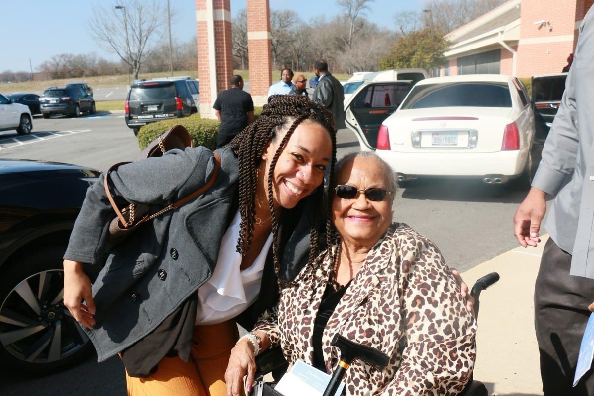 iAm_LaToya's tweet photo. Your grandma ain't my grandma. Mine is hand made, pan fried, sun dried and beat the devil by a landslide, praying with her hands tied, president of my fan club!
I am the thesis of her prayers. #JacksonMade https://t.co/JHJHzuPLxm
