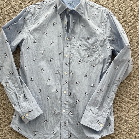 jc_varg's tweet photo. So good I had to share! Check out all the items I'm loving on @Poshmarkapp #poshmark #fashion #style #shopmycloset #universalthread #bananarepublic: https://t.co/ygMFd3YZ77 https://t.co/MDKaqdlAUZ