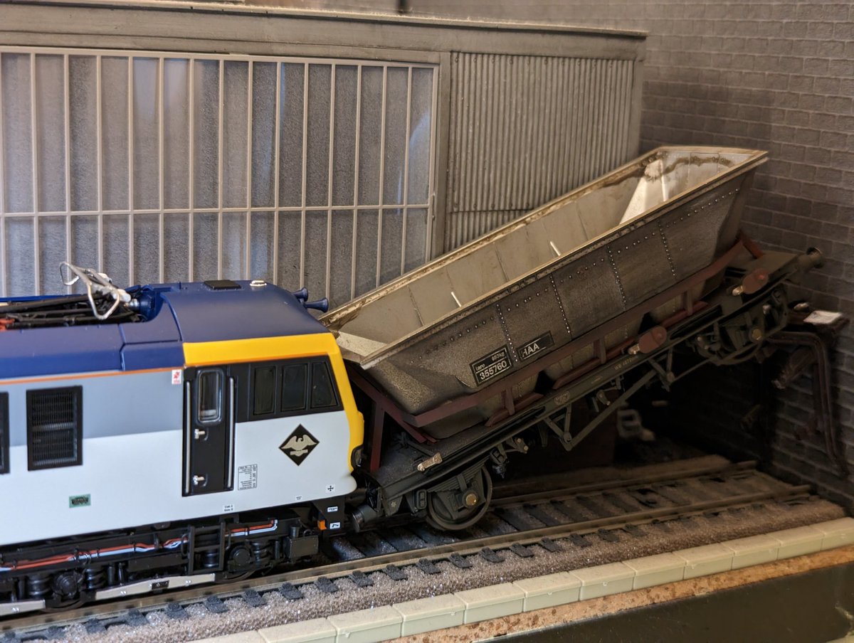 Jt11John's tweet image. This is going well 🤦 #TwitterModelTrainShow #TMRGUK