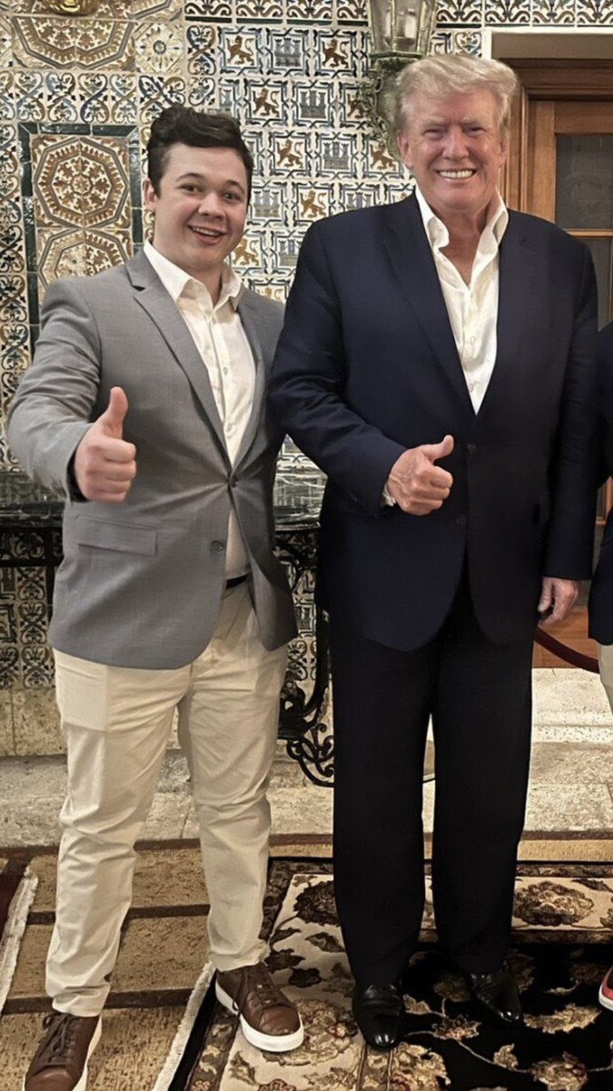 JesysFres's tweet photo. DaddyT Hangin’ With Kyle
President Trump looks so young & ahhhmazing imntbho #SuitableForFraming
.
Pic swiped from @bennyjohnson https://t.co/3U5bmj54Dl