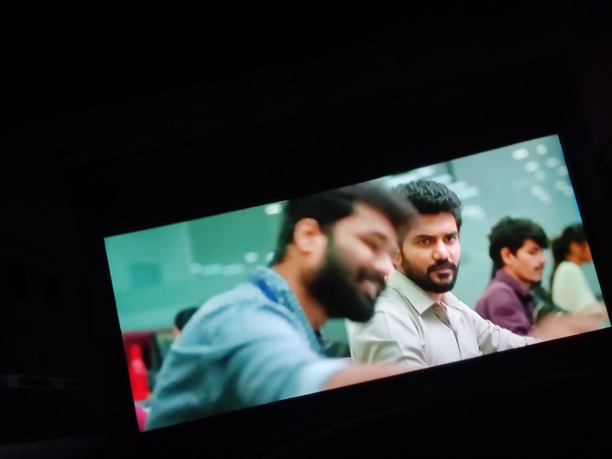 Rahane03's tweet photo. Indha #kavin #sandyman #dhaadiboy laan orae padathla nadicha jolly'a irukumnu munadi thonum apram adhalaan kadha amayanum solruvanga nu nanachan..but beginninglayae super'a amanjruchu..@Kavin_m_0431
@TheDhaadiBoy #Sandy
Ps:Pradheep na pls na kammiya vekka padunga ..๐๐ https://t.co/YYummkDt2V