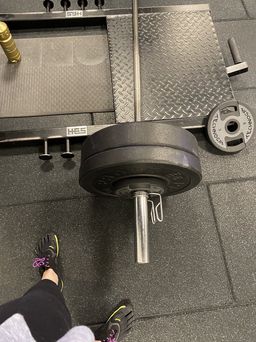 AgataBzdyn's tweet image. Dzień święty świecić #deadlifts 85kg*4*8reps