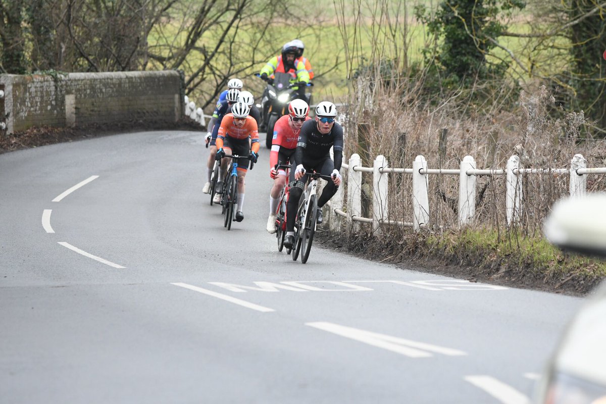 VeloUK's tweet image. Race enters fourth lap and breakaway is being brought back to a few seconds but there’s some watts in the legs of riders in the break … #perfspedal