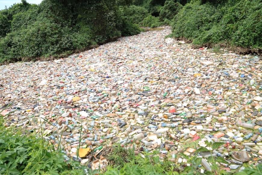 Plastics impact campaign on Twitter "RT MumbaMusondam Alas people in