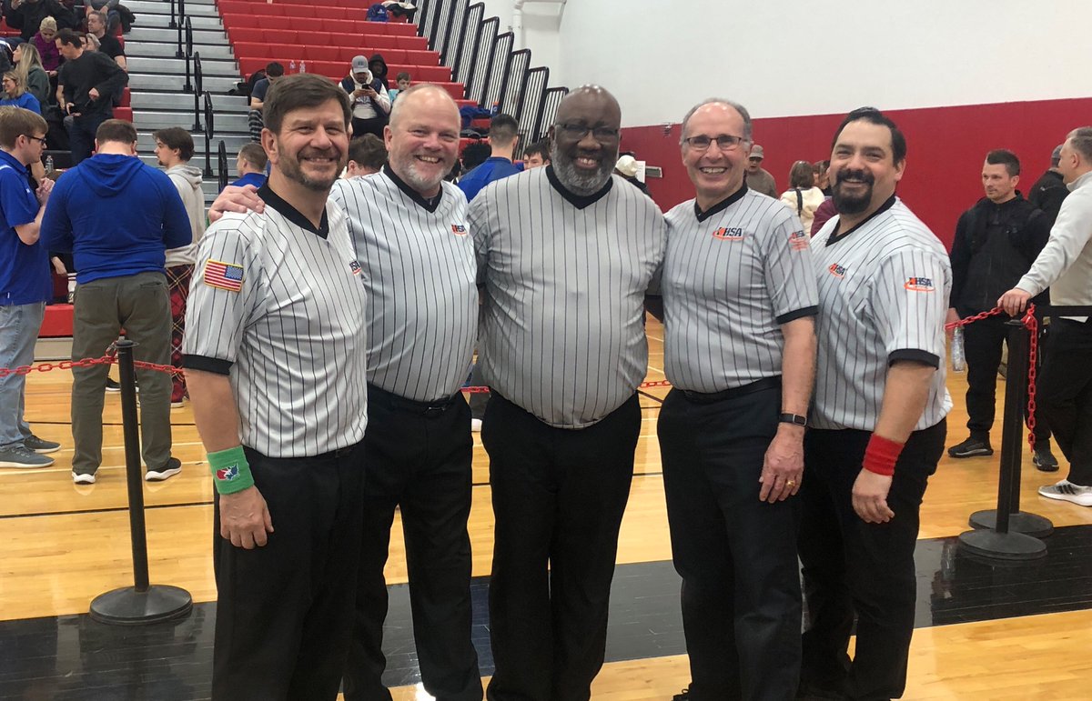 petersenkid2's tweet photo. 2023 Deerfield 2A Sectionals crew. https://t.co/d8xFZq86xM