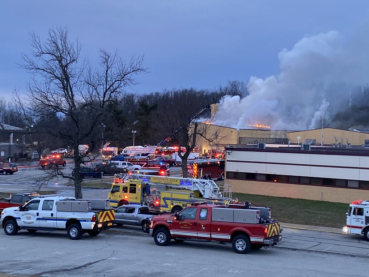 BREAKING NEWS: Fire coming through the roof of Elizabeth Forward High School <a href="/EFBands/">ElizabethForwardBand</a> <a href="/ETFD140/">Elizabeth Twp. FD</a>