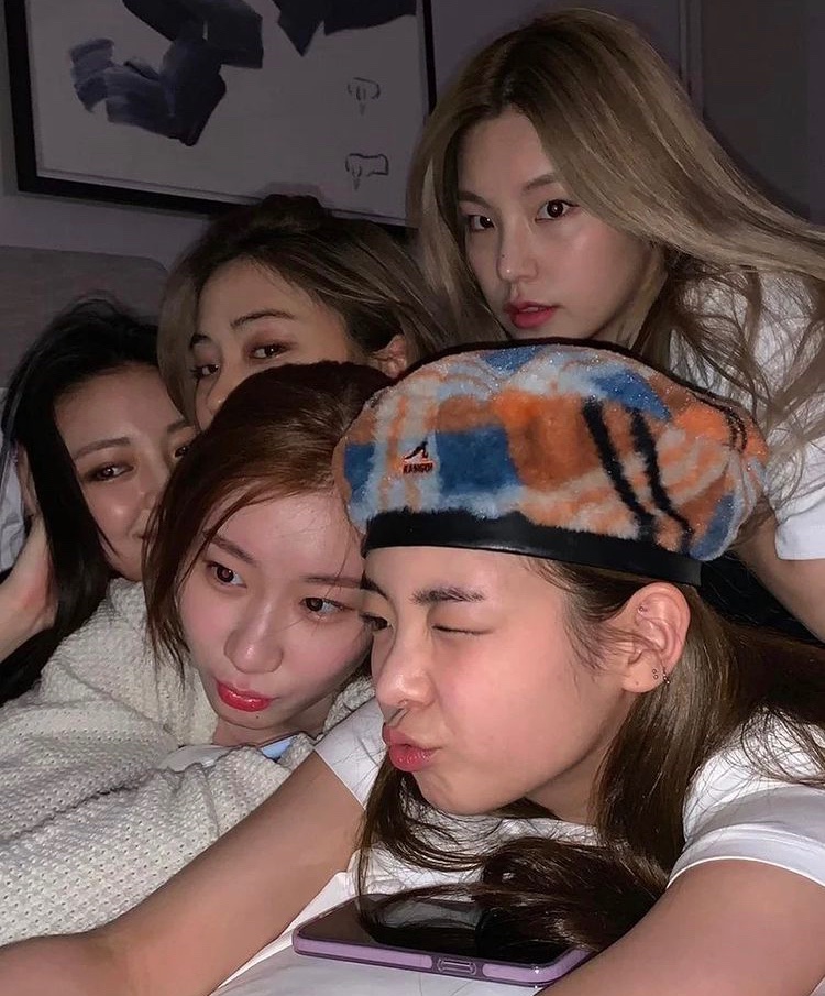 billitzy_08's tweet photo. 평믿. https://t.co/nTUhd19NFs