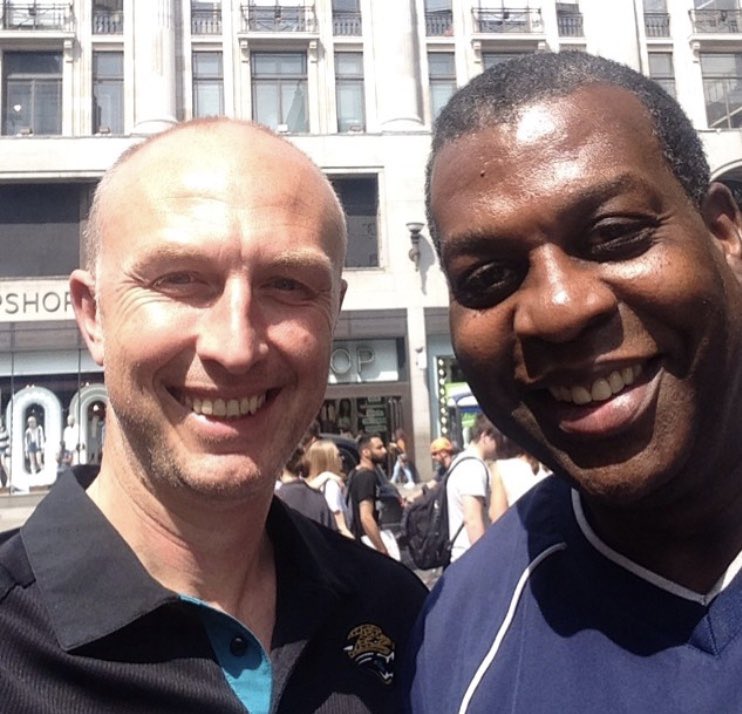 neilreynoldsnfl's tweet photo. Super Bowl Sunday... As I get ready to present the big game for @SkySportsNFL I think of all the TV presenters who have come before me and told Super Bowl stories to fans in the UK. Top of that pile is the late, great Kevin Cadle. My coach, my mentor, ma man… you are missed ❤️ https://t.co/zku5laFcHK