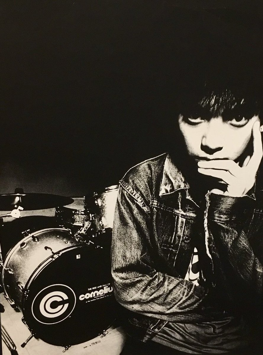 sachaya7316's tweet photo. 信藤三雄さんのセンスは子供でもインパクトがあってユーミンの👶🏻アルバムとかミスチルのイノセントワールドとか。マイラバのジャケットも好き。でもやっぱり小山田くん系が1番好き。ブランキーのベンジーがツナギ着てるやつとか。センスをめちゃくちゃ感じる... https://t.co/Scj4ZlMGtK