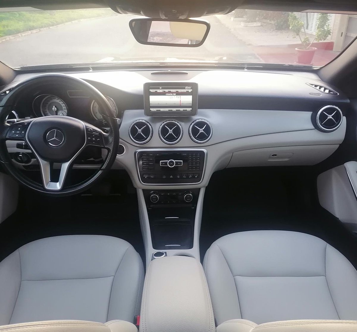 SmartAutoDeals's tweet photo. Mercedes GLA 250 Essence, véhicule presque neuf 66000 KM au compteur,  Modèle 2016 Dédouanée en 2020,  #avendre #suv #maroc #occasion #wheelerdealers #voituredeluxe #luxe #luxery #luxerylifestyle #mercedes #mercedesbenz  #mercedesclub #MercedesBenzChallenge https://t.co/NJmOxtbiwh