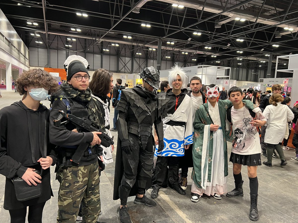 ZendoArt's tweet photo. Un sábado increíble #japanweekend #japanweekendmadrid #Berserk #Guts #armor #cosplay https://t.co/GLxYwlVSeh