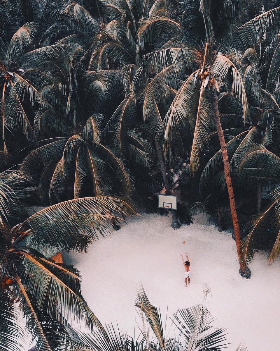 earthcurated's tweet photo. Coron Island, Philippines https://t.co/ouQgPmo4H4