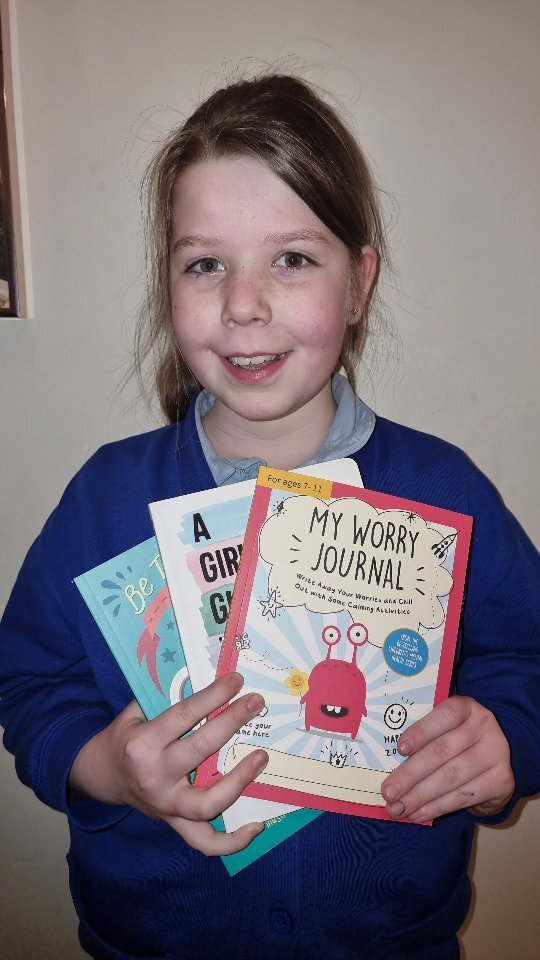 Ad|gifted📚📚 @summersdalebooks sent the children three books to help support them during #childrensmentalhealthweek (and beyond, of course) 
Giving our children the emotional support they need to learn about themselves and how to overcome tough things… instagr.am/reel/Coj6zp9jl…