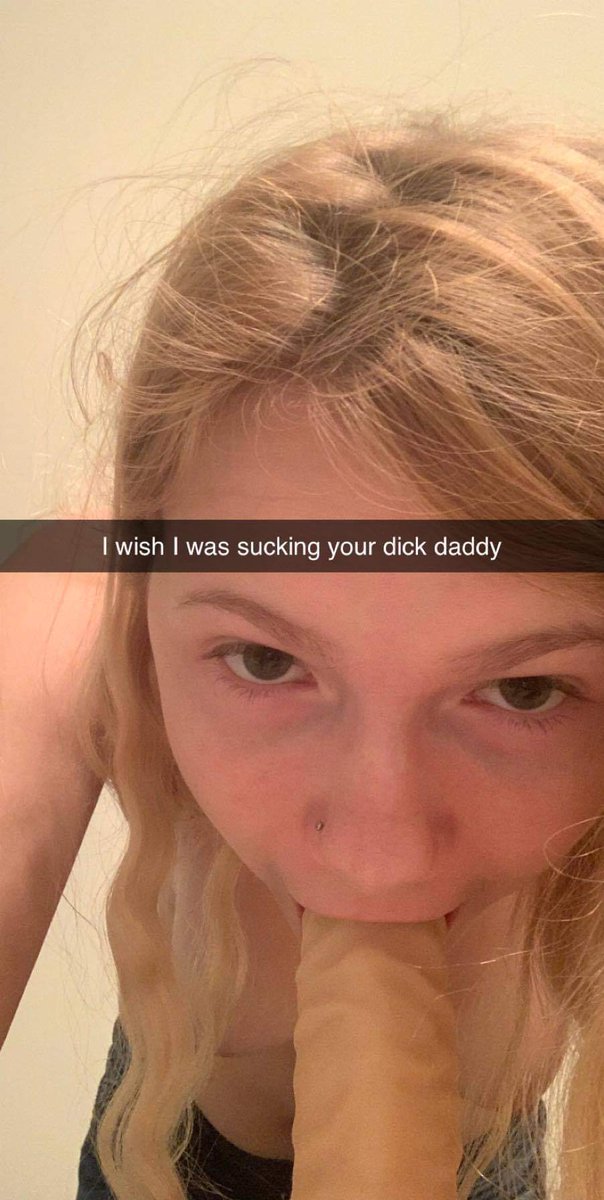 BriPriv69's tweet photo. Come fill my mouth daddy https://t.co/Bm3xnCvs9o