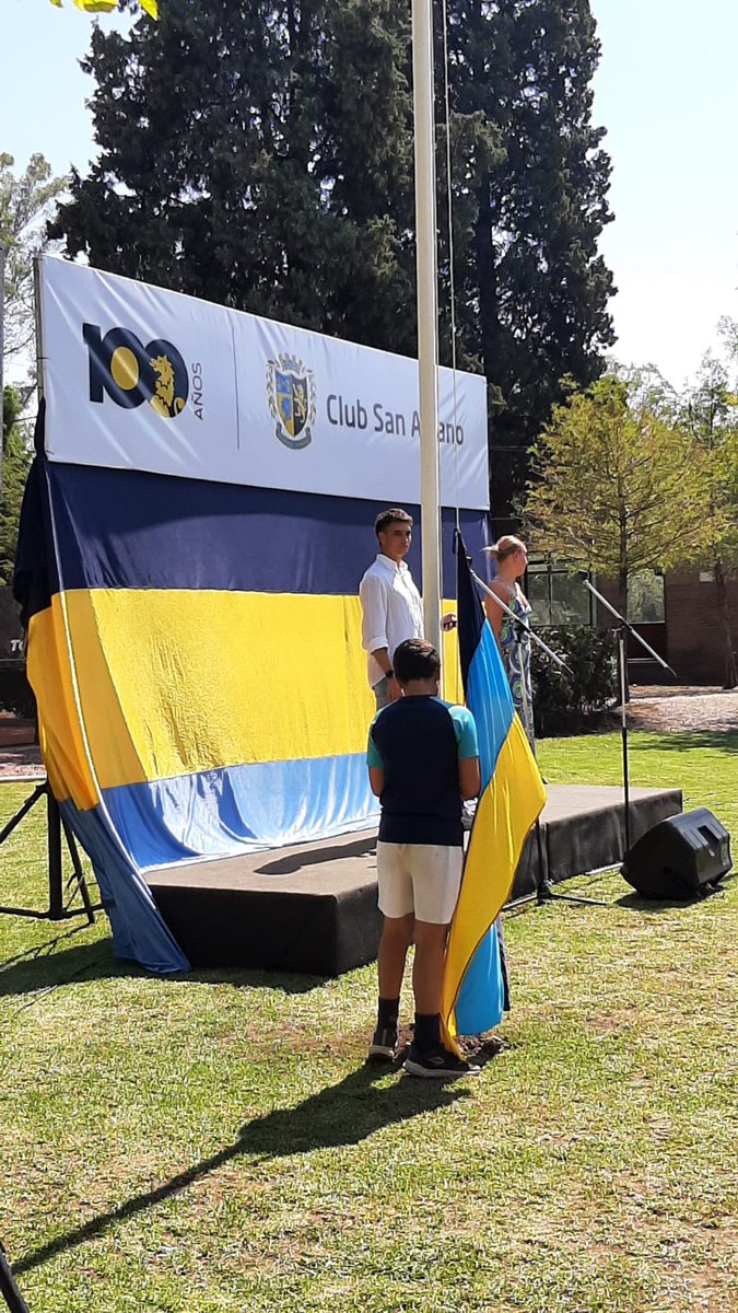 normarinelli's tweet photo. Felicidades #ClubSanAlbano #CentenarioCSA por sus 100 años. Feliz Cumpleaños.  Es un orgullo integrar esa comunidad y ser parte de su historia y desarrollo. Salud!!! Por muchísimos años más!!!!! https://t.co/8zFqFIRhcK
