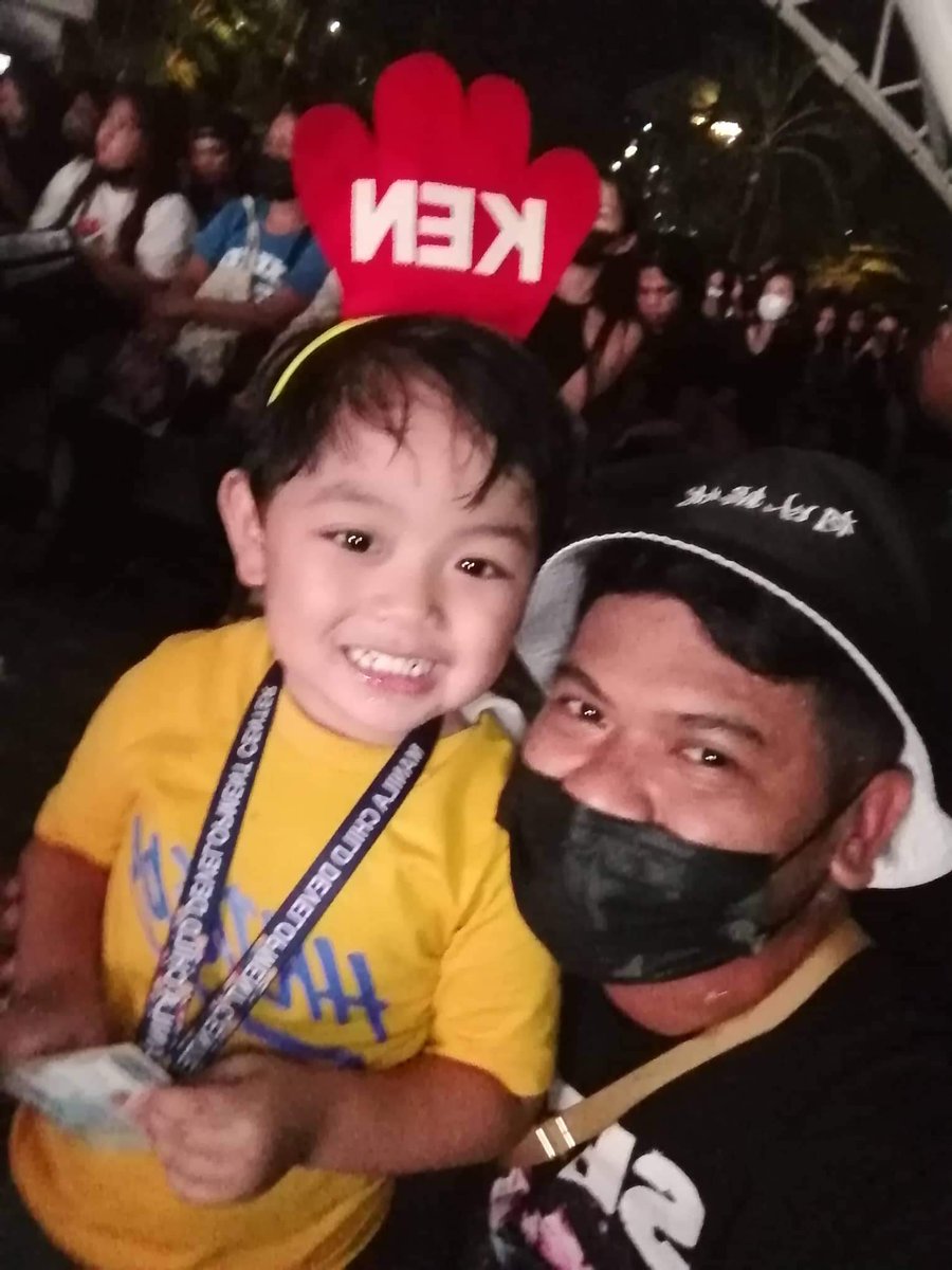 michellerhalyn's tweet photo. @Nicollettemend2  picture with madam.. sa sunod ky ken @felipsuperior  na daw....

#SB19atNAM2023 https://t.co/CJj9ZWRblE