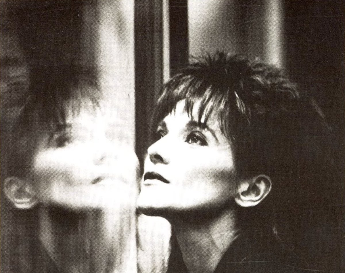 PartyPleaser's tweet photo. Remember the original version of "Pocketful Of Rain"? My demo from 1987 is on the Look Sharp! 30th Ann Edition. Did you know that there was a Swedish version as well? Recorded by Anne-Lie Ryde' in 1989. Swedish lyrics by Jane Larsson. Badabam from P.

https://t.co/ObtGEgmXuG https://t.co/kLOC9kIdfK