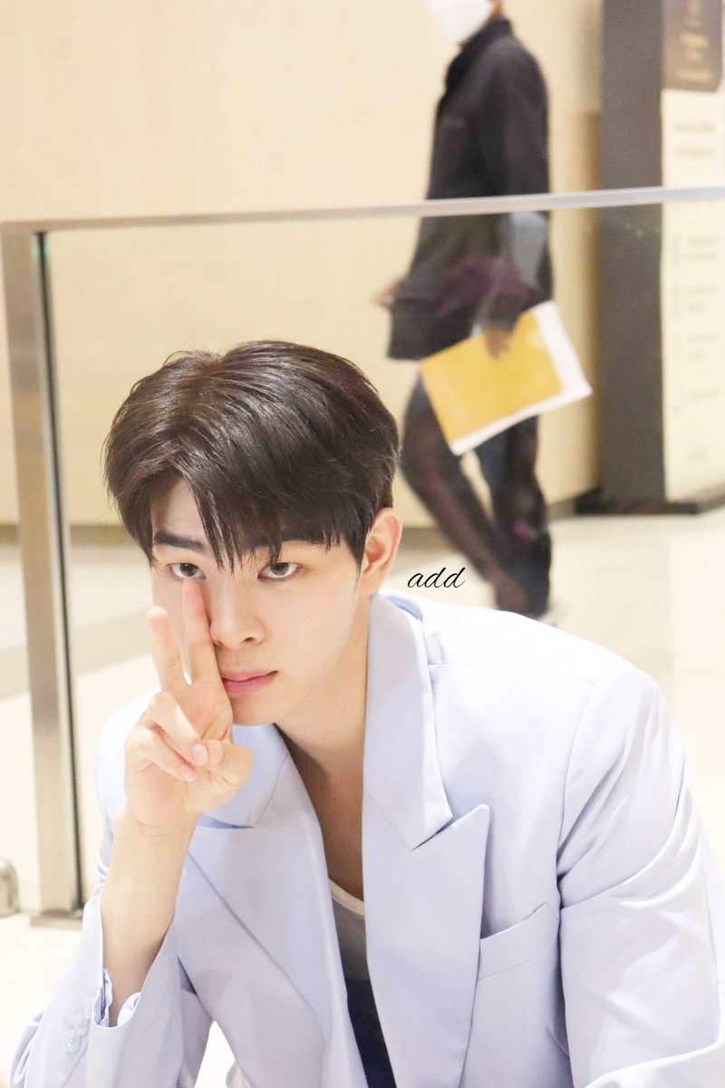 Add17252577's tweet photo. ท่าไหนดีเลือกไม่ถูกเลยโหวตคะ @mytonsrn
#mytonsrn
#ต้นรักของศรัณญ์
#มามี้อี๊ดแอ๊ดของต้นรักศรัณญ์
#มามี้คู่แฝด
#addphoto https://t.co/SAK8nWq7TF
