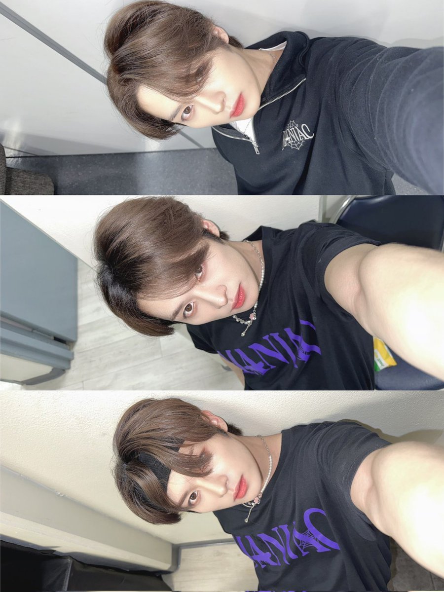 dailylinoring's tweet photo. lee know's selcas having no difference he's so serious about his hot girl pose i love him. https://t.co/jhIR9M0Hoe