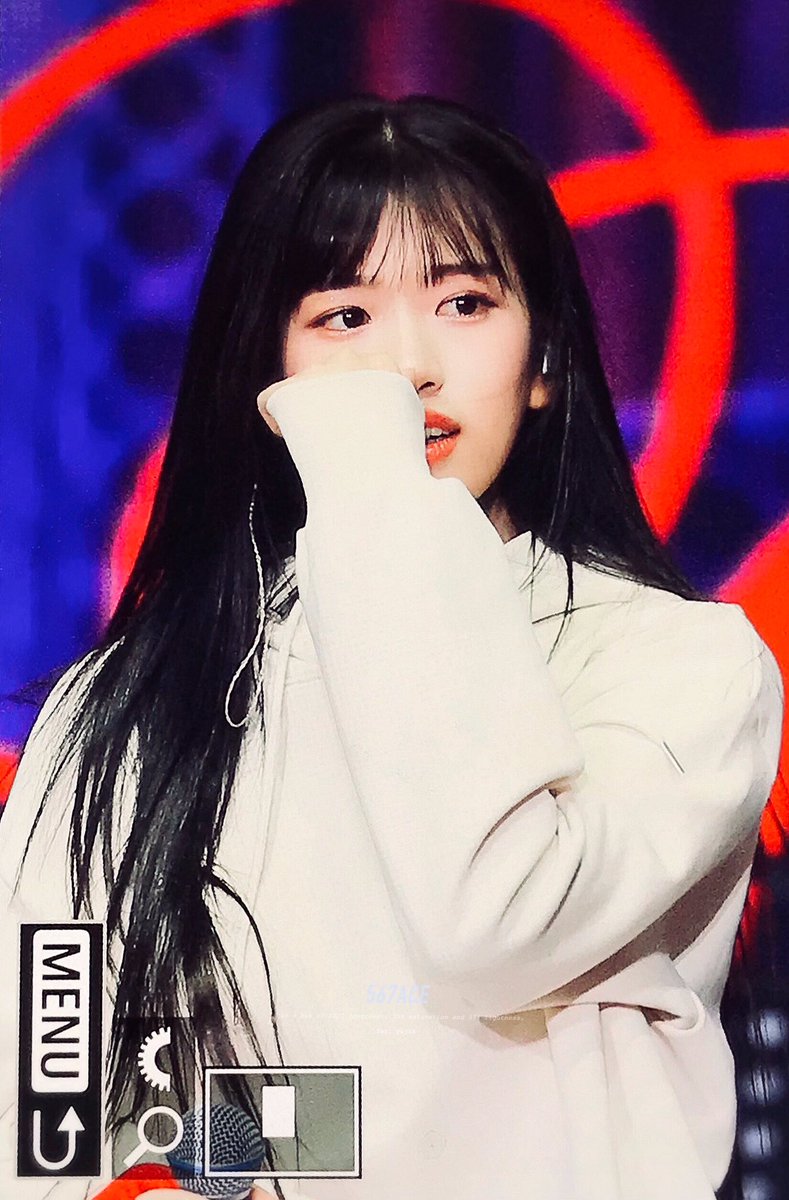 567ACE_901's tweet photo. 230212 #안유진 #유진 #IVE #아이브 https://t.co/cmFe5MYItq