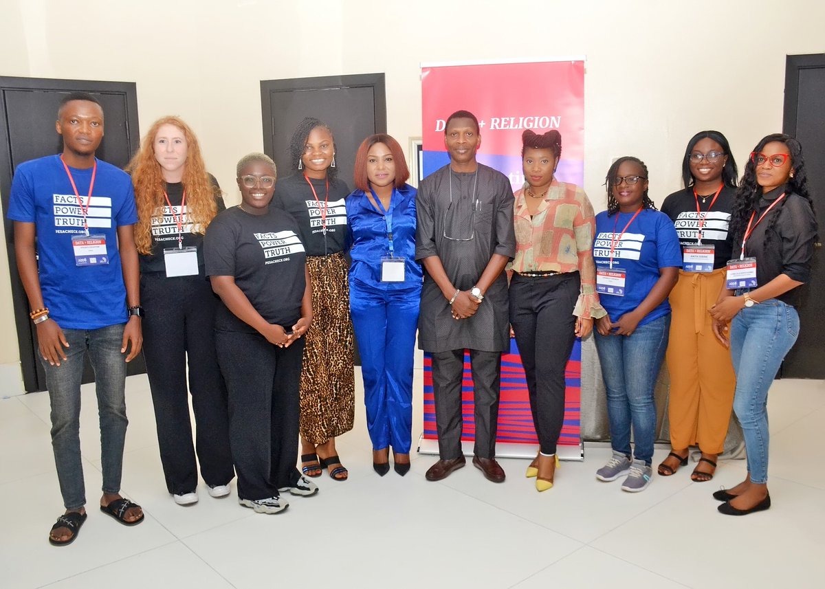OladunjoyeBles1's tweet photo. Past fellows were around to share the details of the stories they did on countering religious extremism in Nigeria.

#ADDO 
#DataReligion 
#IntheNameoftheReligion https://t.co/eR8YEu4WJW