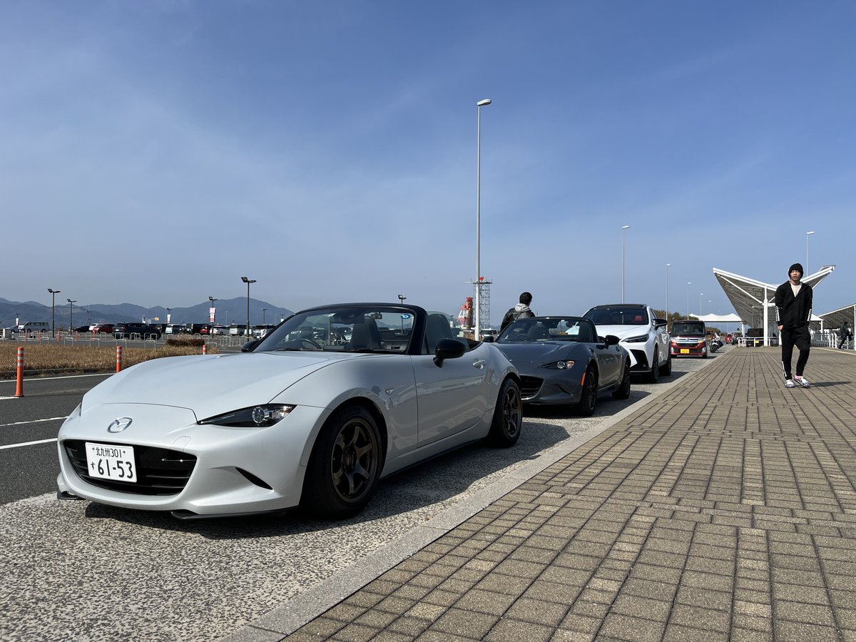 Mr_Holy's tweet image. コラボｗｗｗしてきたｗｗｗｗｗ #LexusNX #MazdaRoadster