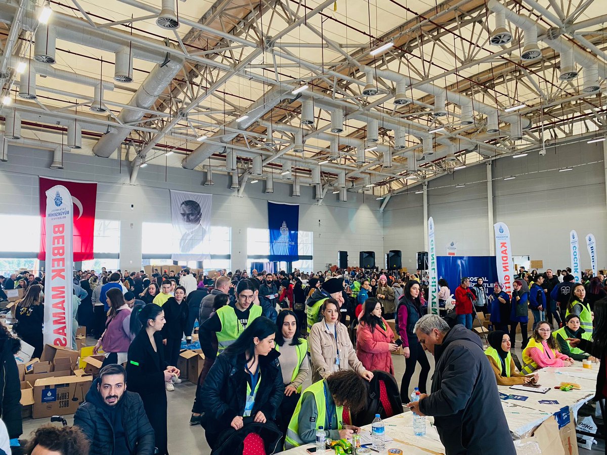 ÖNEMLİ!!! Pazar öğlen güncellemesidir…

Yenikapı’da Deprem bölgesi yardım ihtiyaçlarımız,

📌 Kuru Gıda
📌 Hijyen mlzm. 
📌 Soba - Odun
📌 ÇADIR
📌 Ton Balığı ve Konserve
📌 Oyuncak

Yardım ihtiyacı bitmedi arkadaşlar, lütfen yardım ulaştırın, lütfen yaygınlaştın.