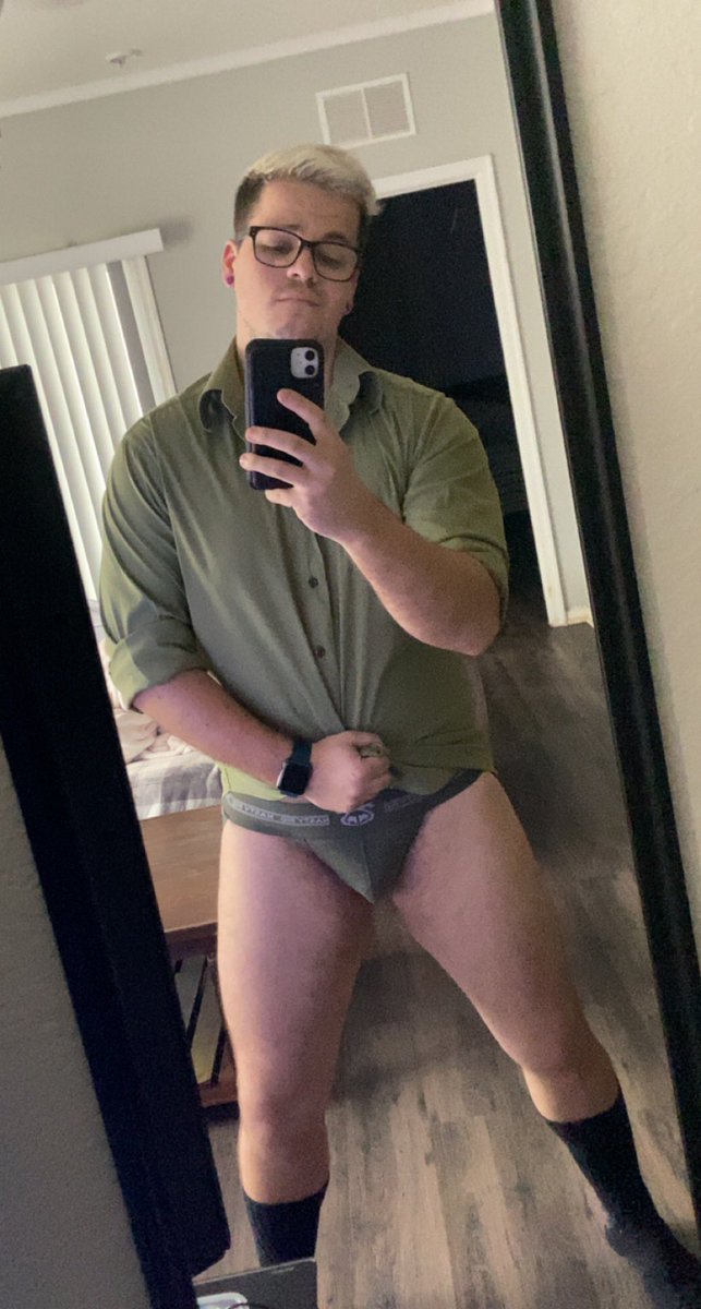 jocksandsocks94's tweet photo. #Green won yesterdays vote. Good pick. It’s my favorite color! #gay #gayboy #gayguy #scruff #gaytatted #florida #gaymer #gayjock #gaybear #gaycub https://t.co/X6FGUsoSN5