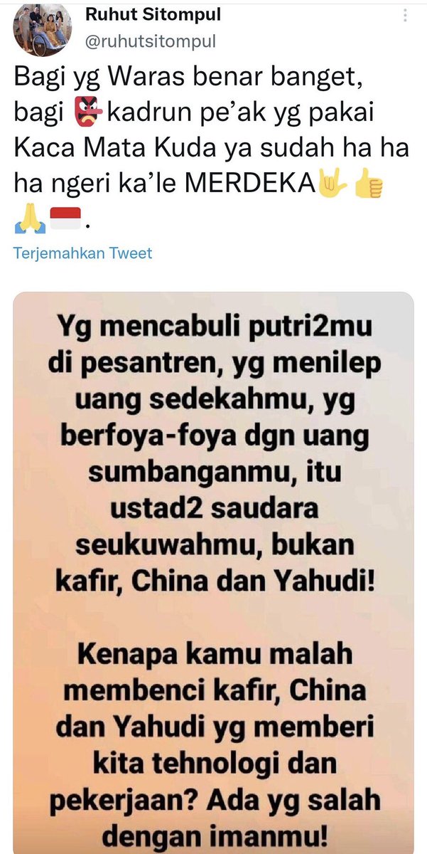 Jelas ini udah masuk delik, Penghinaan Terhadap Kaum Muslimin, Masalah Oknum di kaitkan dengan Agama, orang ini semakin tidak beradab selalu Yerang Islam dengan Narasi kotornya.

Apakah ini kadernya <a href="/PdiperjuanganP/">PDI Perjuangan Jakarta Pusat</a>   <a href="/puanmaharani_ri/">Puan Maharani</a> 🤔

PROVOKATOR