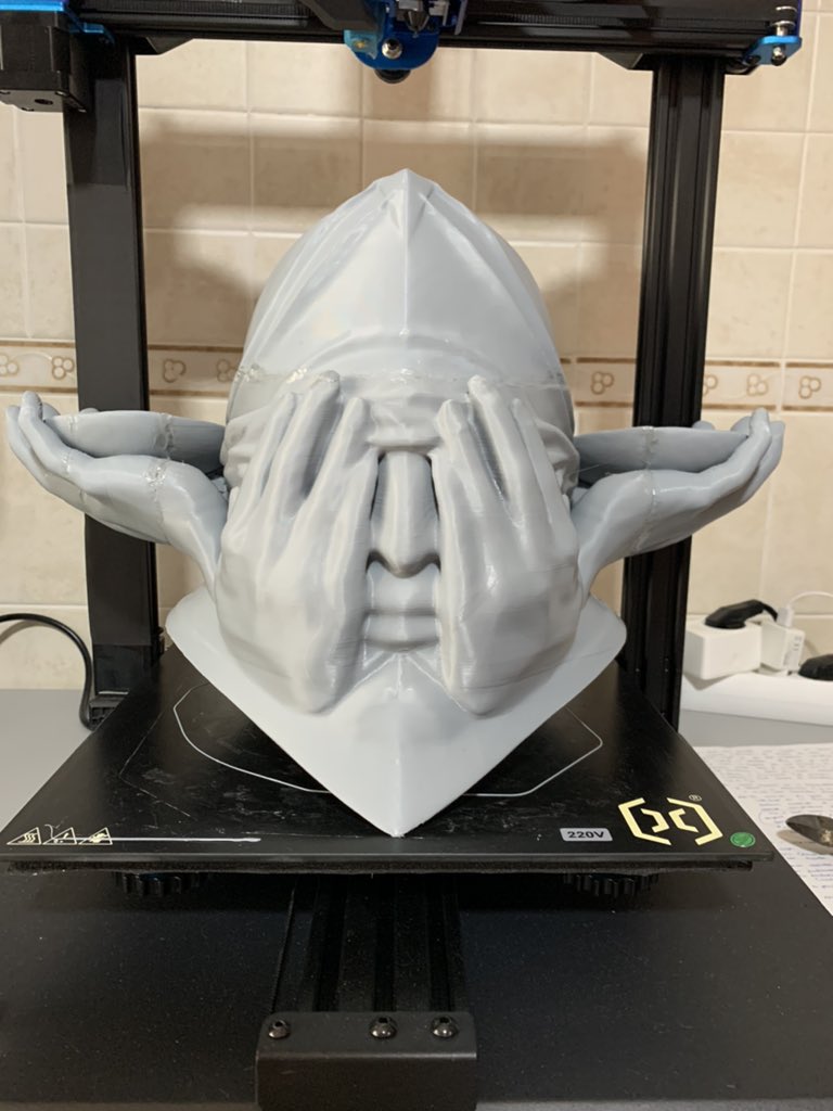 3d_voltio's tweet photo. Recien salido del horno el ultimo yelmo del caballero de dead by daylight.
#killersdbd #knightdbd #DeadbyDaylight https://t.co/wjWMhxB4mk