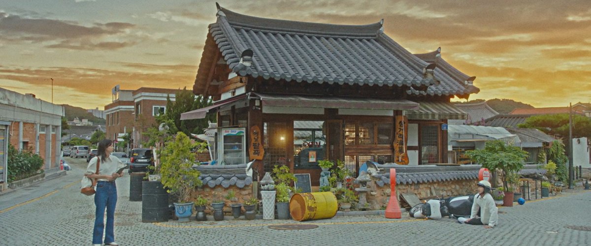misaeng1995's tweet photo. Our Beloved Summer will always be more than a k-drama for me. https://t.co/EWSUBxlccE