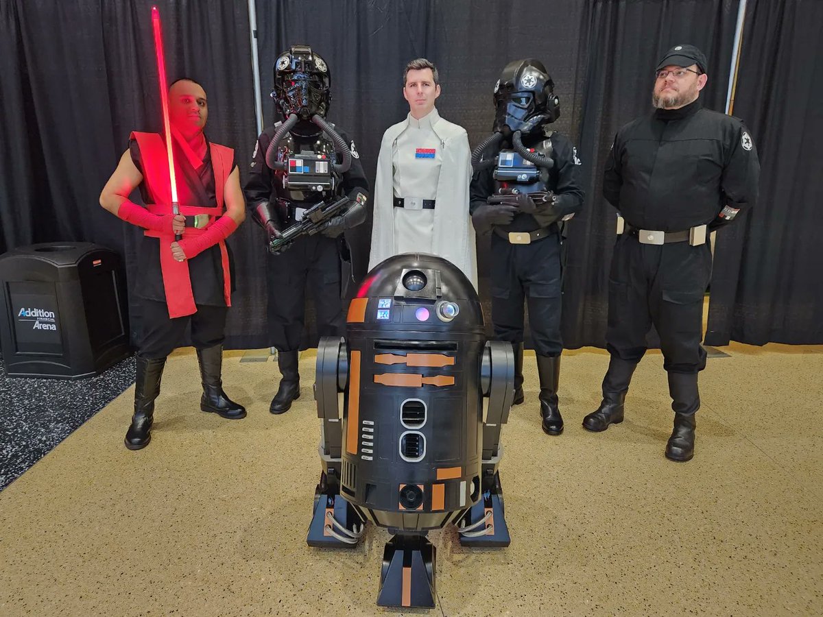MakazeSquad's tweet photo. UCF Basketball Star Wars Night 2023.
#StarWars #501stLegion #FloridaGarrison #makazesquad #rebellegion #r2builders #droidbuilders #SaberGuild #maytheforcebewithyou #lightsaber #costume #cosplay #ucf #basketball #ucfbasketball https://t.co/ajbHT4JABu