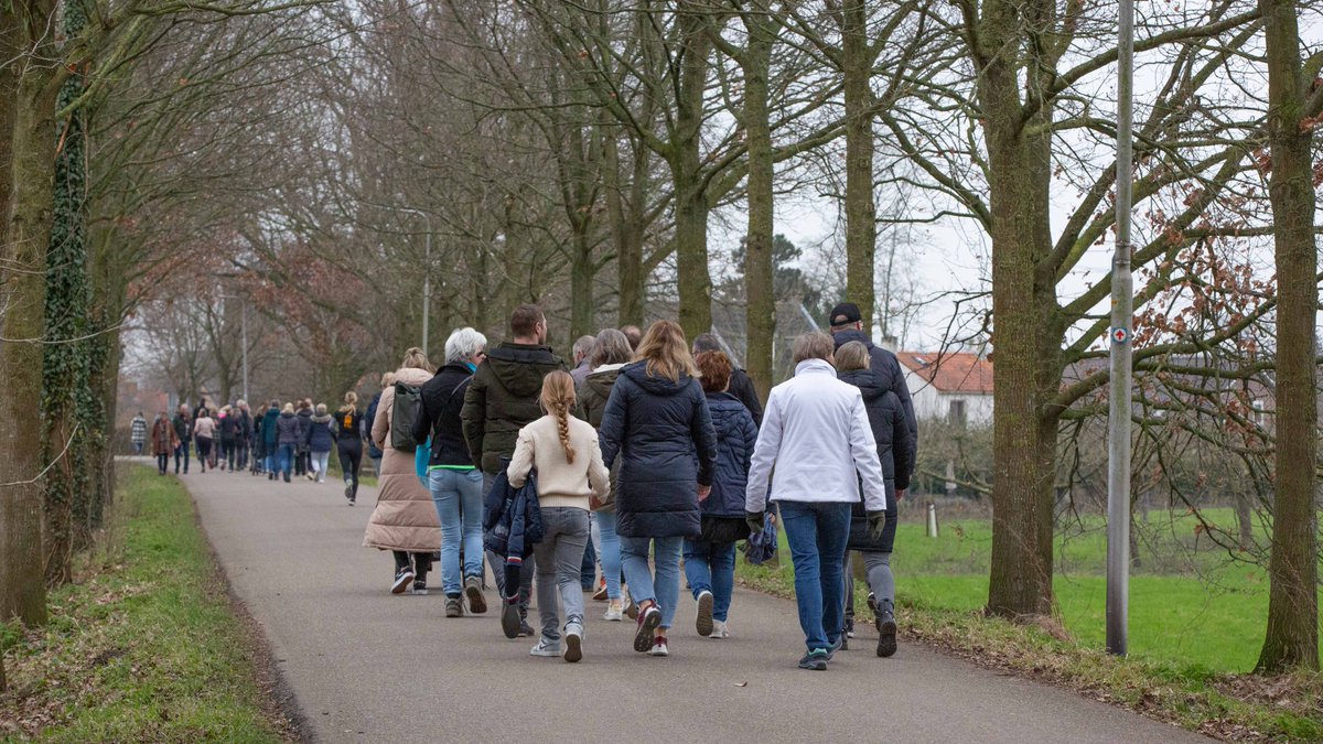 AbDonkerFoto's tweet photo. Prima weer voor de Hope4Life Ontbijtrun vanmorgen in Deil #beatcancer #hope4life @weeronline @Weerplaza @Talpaweer @BuienRadarNL @OmroepGLD @onwukaa @weermanreinier @mrmiddendorp @jordiweerman @WilliamHuizinga @helgavanleur @nicolienkroon @marjondehond https://t.co/6vU74gpOhI