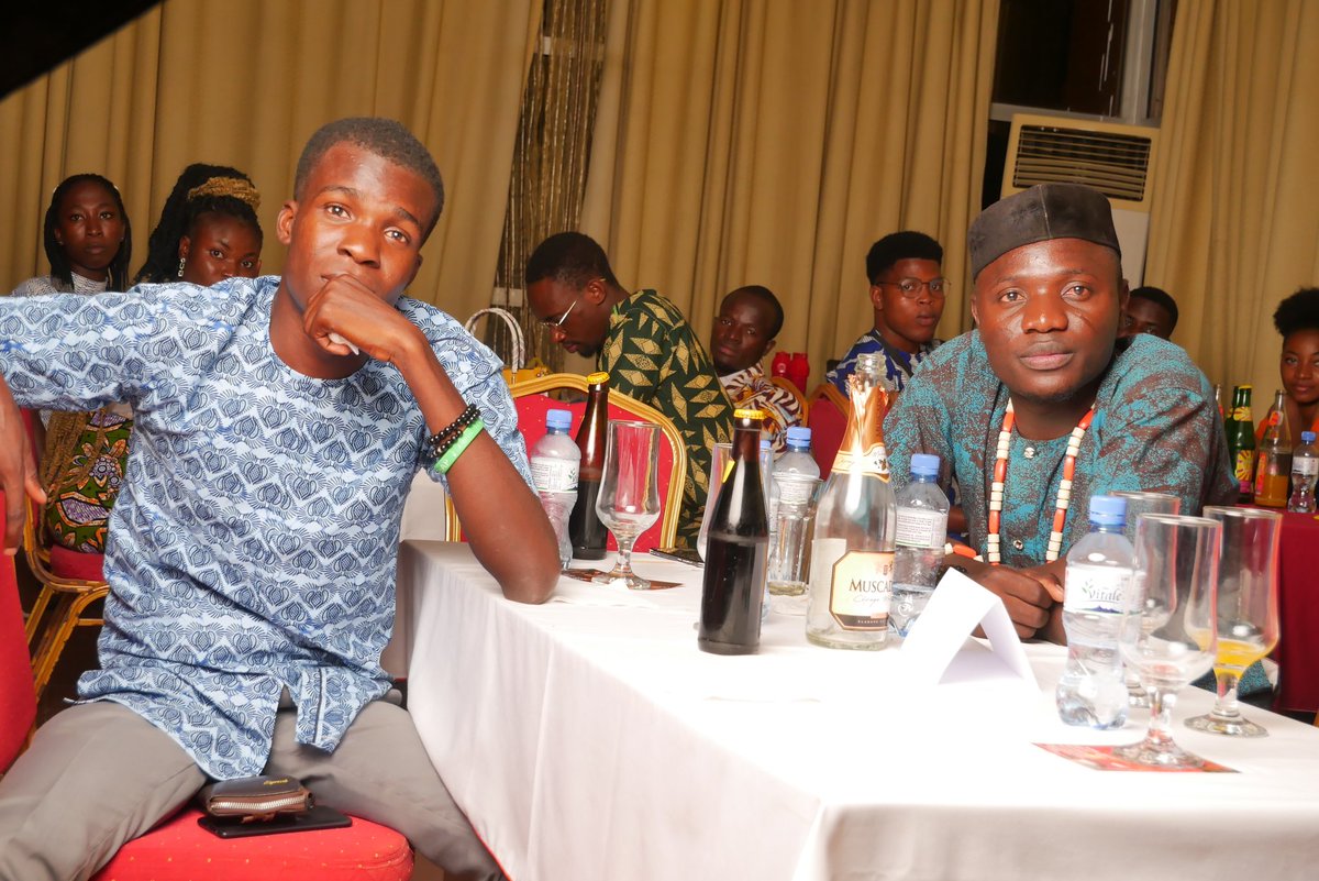 PolongaPyabalo's tweet photo. Quelques images du #dîner #GALA d' #aiesec Kara... J'y étais en mode tenue traditionnelle entant que partenaire ( #CRECOMMUNICATION ) https://t.co/nD1CkRvDWA