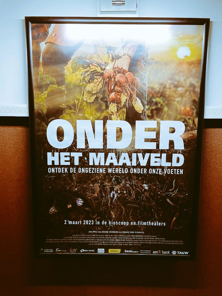 De bodem 🌱 🐛 🐌
Prachtig!

Genoten van de voorpremiere in filmhuis Slachtstraat.